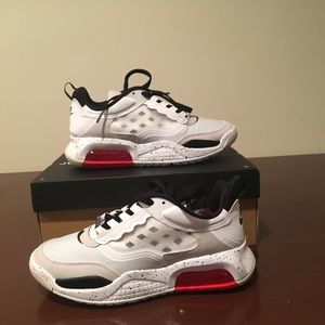 Jordan Max 200 "White Challenge" GS Size 6.5